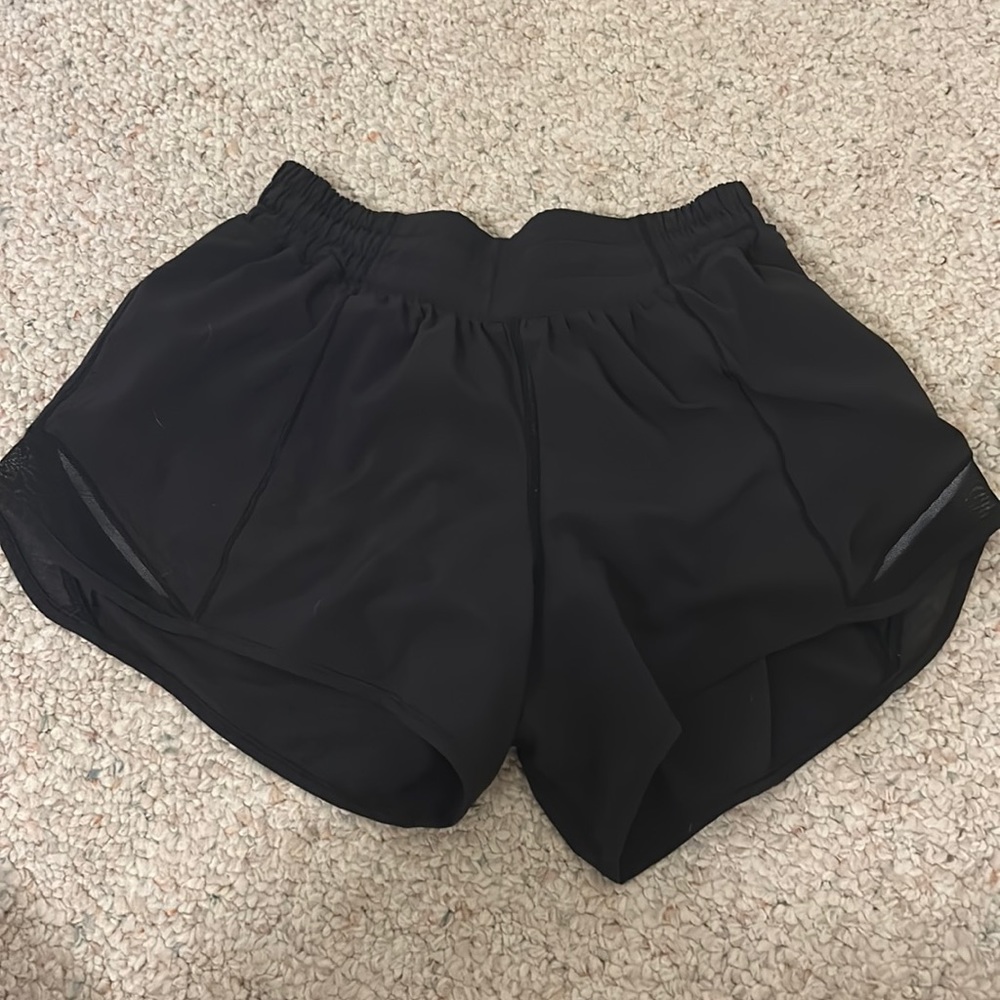 Black hotty hot Lululemon shorts 4 inch